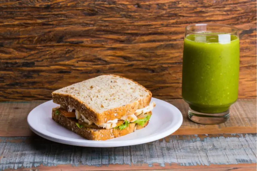 7 lanches com frango para comer antes do treino de musculação 7 lanches com frango para comer antes do treino de musculação