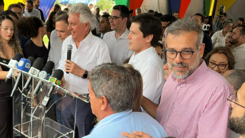 Governo de Goiás vai bancar Carnaval em Goianésia; Renato participou do anúncio oficial em Goiânia Governo de Goiás vai bancar Carnaval em Goianésia; Renato participou do anúncio oficial em Goiânia