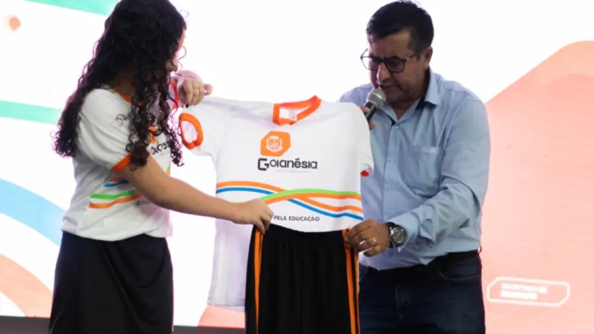 Prefeitura de Goianésia lança programa “Educação que faz história” com investimento milionário na rede municipal Prefeitura de Goianésia lança programa “Educação que faz história” com investimento milionário na rede municipal