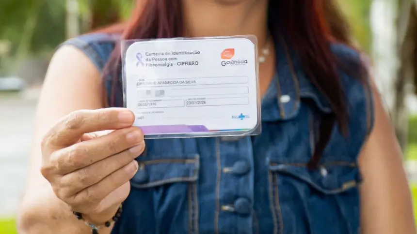 Prefeitura de Goianésia garante direitos de pessoas com fibromialgia com entrega de carteirinhas Prefeitura de Goianésia garante direitos de pessoas com fibromialgia com entrega de carteirinhas
