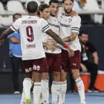 Flu derrota Vasco e sai em vantagem por vaga na final do Carioca