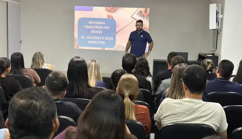 Sebrae promove palestra sobre a reforma tributária e reúne profissionais de diversos setores em Goianésia