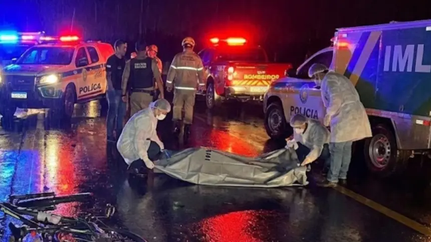 Urgente: Ciclista morre ao se envolver em acidente na GO-080, saída para Barro Alto Urgente: Ciclista morre ao se envolver em acidente na GO-080, saída para Barro Alto