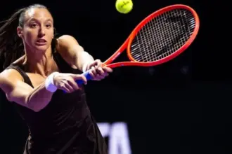 Luisa Stefani mira 15º título da carreira e retorno ao top-10 mundial