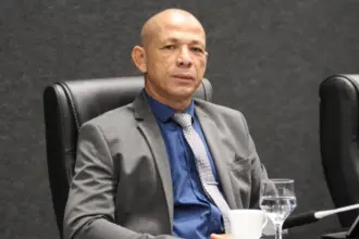 Vereador Sargento Santos tem requerimento aprovado para melhorias no trânsito na Rua 40, Bairro São Cristóvão