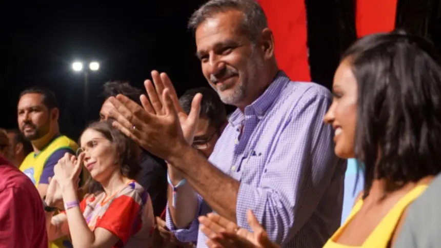 Renato anuncia recapeamento de 1 milhão de metros quadrados durante abertura do Carnaval em Goianésia Renato anuncia recapeamento de 1 milhão de metros quadrados durante abertura do Carnaval em Goianésia