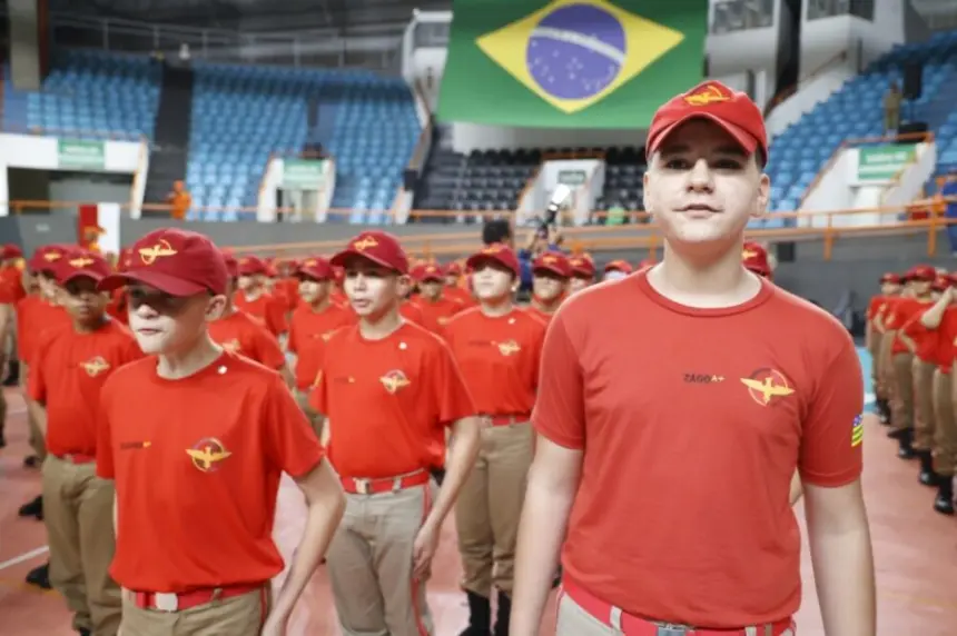 Confira listas dos sorteados para o programa Bombeiro Mirim Confira listas dos sorteados para o programa Bombeiro Mirim