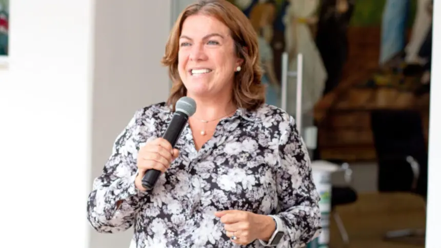 Dia de festa na Educação: Fátima Gavioli entrega ampliação e autoriza construção de novo colégio em Goianésia Dia de festa na Educação: Fátima Gavioli entrega ampliação e autoriza construção de novo colégio em Goianésia