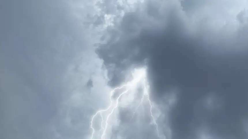 Goiás entra em alerta para temporais; ventos podem chegar a 70 km/h até sexta-feira Goiás entra em alerta para temporais; ventos podem chegar a 70 km/h até sexta-feira