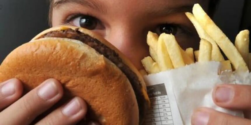 Uma em cada cinco crianças e adolescentes tem sobrepeso ou obesidade Uma em cada cinco crianças e adolescentes tem sobrepeso ou obesidade