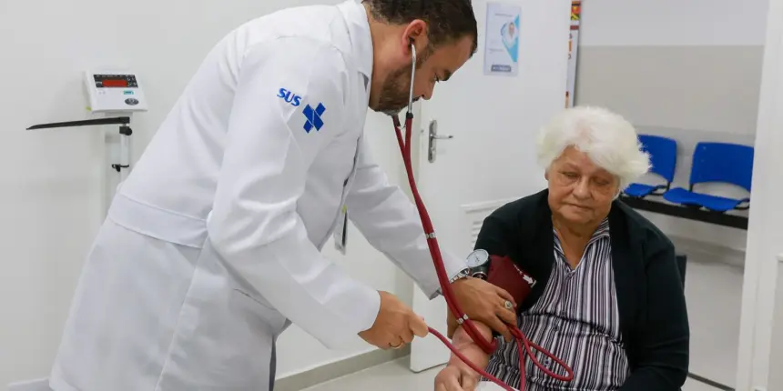 Vírus sincicial também traz risco para idosos, alertam especialistas Vírus sincicial também traz risco para idosos, alertam especialistas