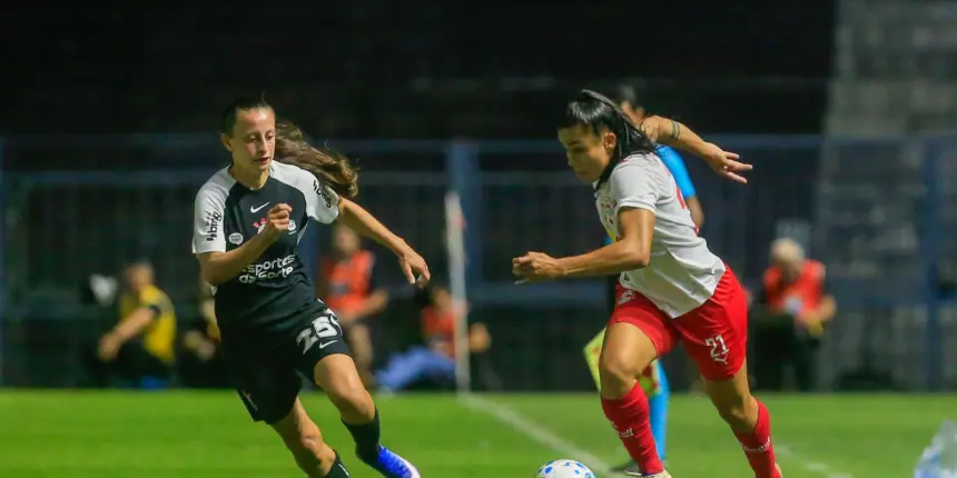 Corinthians goleia Bragantino e assume liderança do BR Feminino Corinthians goleia Bragantino e assume liderança do BR Feminino