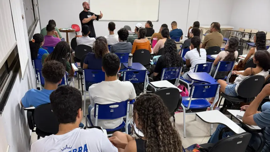 Aulão de redação em Goianésia reúne estudantes e reforça preparação para vestibulares Aulão de redação em Goianésia reúne estudantes e reforça preparação para vestibulares