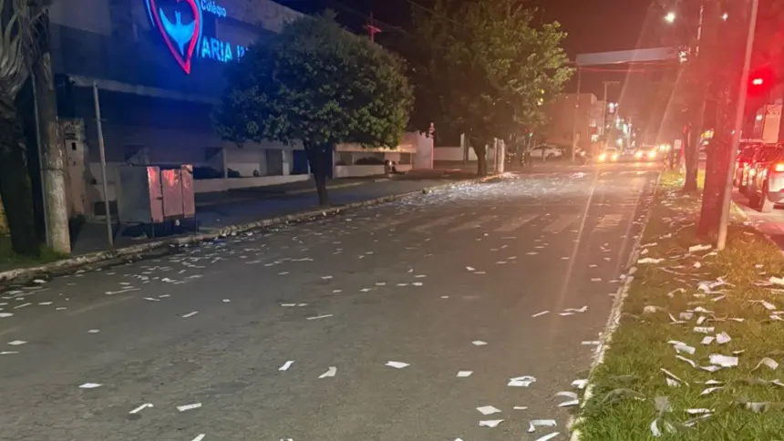Mistério em Goianésia: papéis com dados bancários são espalhados em avenida