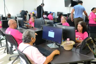 Cidadão Tech 60+ oferece cursos de inclusão digital em sete municípios