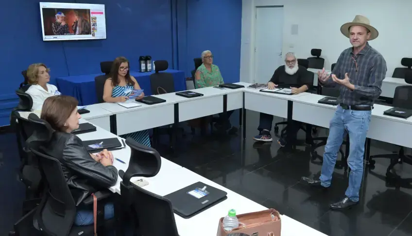 Curso no Sebrae incentiva autonomia digital de pessoas acima dos 60 anos