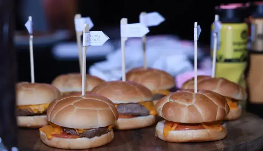 Festival Burger Time celebra melhores hamburguerias e pit dogs de Goiás