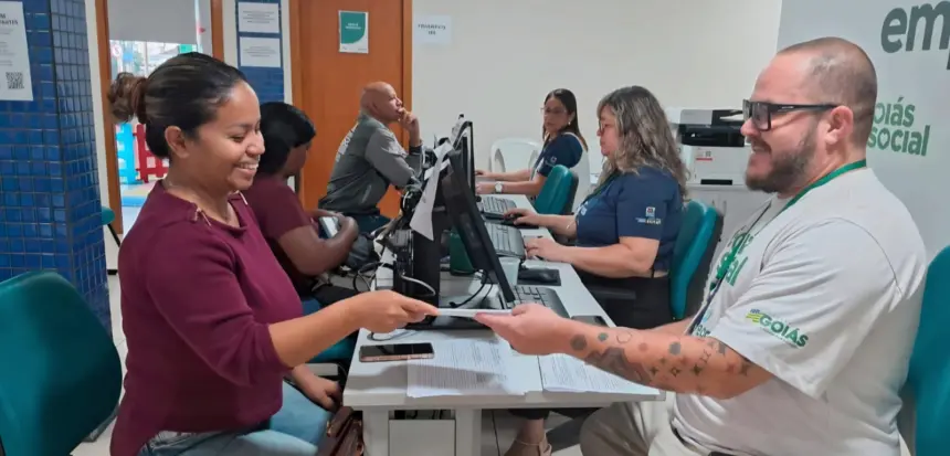 Feirão de Empregos abre vagas para construção, logística e comércio Feirão de Empregos abre vagas para construção, logística e comércio
