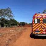 Barranco cede durante obra e mobiliza resgate de dois trabalhadores no oeste de Goianésia