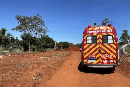 Barranco cede durante obra e mobiliza resgate de dois trabalhadores no oeste de Goianésia