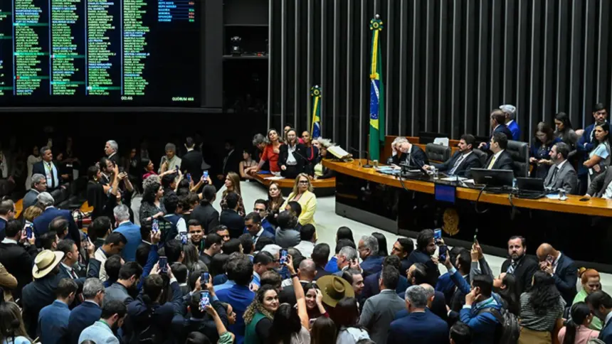 Congresso promulga Lei da Dosimetria e Bolsonaro pode reduzir pena e deixar regime fechado antes do previsto Congresso promulga Lei da Dosimetria e Bolsonaro pode reduzir pena e deixar regime fechado antes do previsto