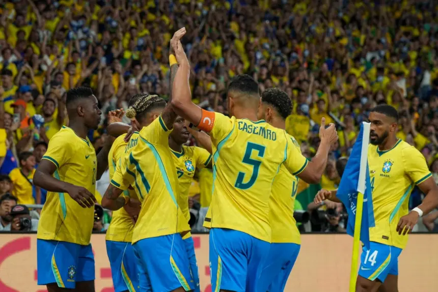 Brasil goleia Panamá por 6 a 2 diante de 72 mil torcedores e embarca embalado para a Copa do Mundo Brasil goleia Panamá por 6 a 2 diante de 72 mil torcedores e embarca embalado para a Copa do Mundo