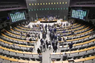 Câmara dos Deputados aprova projeto que torna crimes sexuais hediondos e proíbe fiança