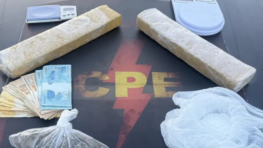 CPE Goianésia realiza operação em Uruana e prende suspeito de distribuição de drogas na região CPE Goianésia realiza operação em Uruana e prende suspeito de distribuição de drogas na região