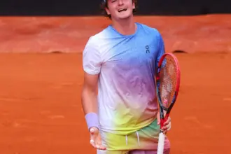 João Fonseca perde na estreia do Masters 1000 de Roma e é eliminado