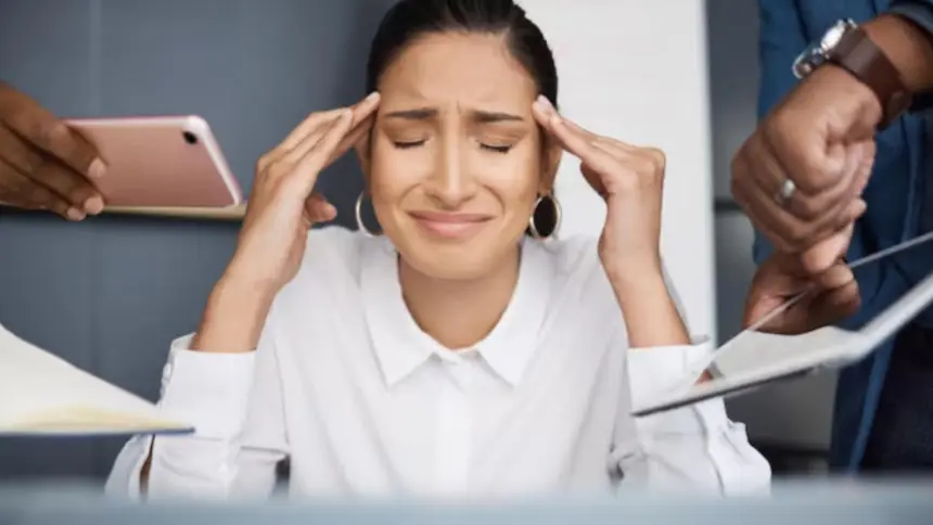Nova regra trabalhista obriga empresas a agir contra burnout, assédio e adoecimento mental Nova regra trabalhista obriga empresas a agir contra burnout, assédio e adoecimento mental