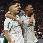 Palmeiras goleia Fla em pleno Maracanã e amplia vantagem na liderança do Brasileiro