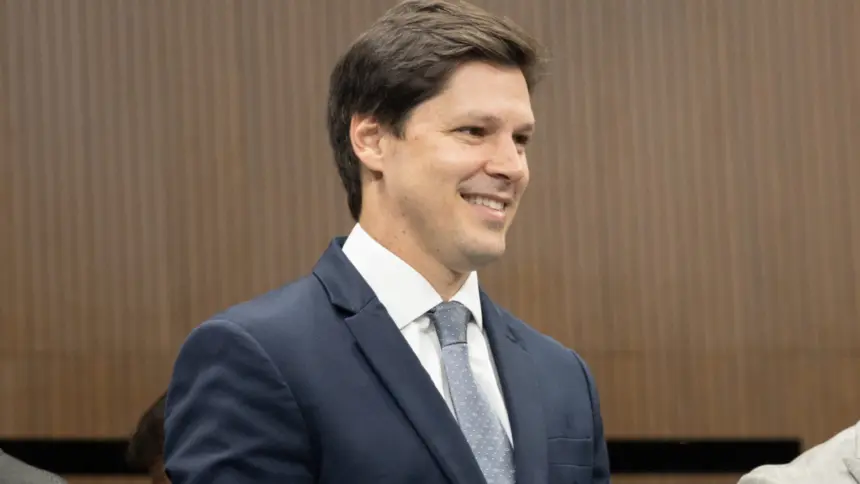 Daniel Vilela amplia para 16 pontos vantagem sobre o segundo colocado, mostra Real Time Big Data Daniel Vilela amplia para 16 pontos vantagem sobre o segundo colocado, mostra Real Time Big Data