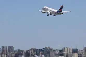 Petrobras reduz preço do querosene de aviação em 14,2%