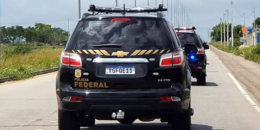 PF apreende armas destinadas a facções criminosas no Rio