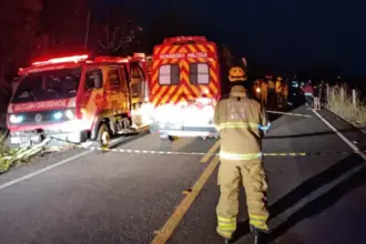 Governador suspende agenda e presta solidariedade às famílias de estudantes mortos em acidente