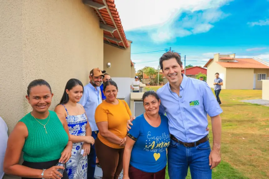 26 municípios goianos receberam moradias, obras e ações sociais em maio 26 municípios goianos receberam moradias, obras e ações sociais em maio