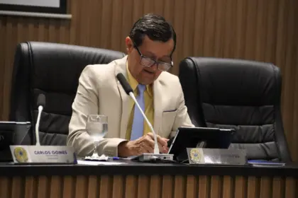 Vereador Gesmar solicita pediatra para atendimento em creches e CMEIs de Goianésia
