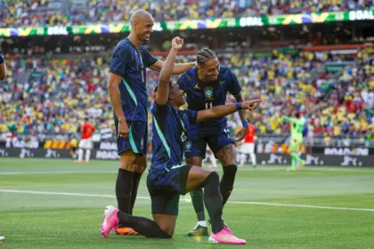 Brasil supera Egito em último compromisso antes da Copa do Mundo
