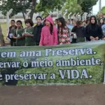 Caminhada Ecológica reúne estudantes e comunidade em Santa Rita do Novo Destino