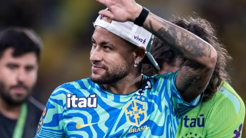 Copa do Mundo: exames de Neymar apontam ‘boa evolução’ , afirma CBF Copa do Mundo: exames de Neymar apontam ‘boa evolução’ , afirma CBF