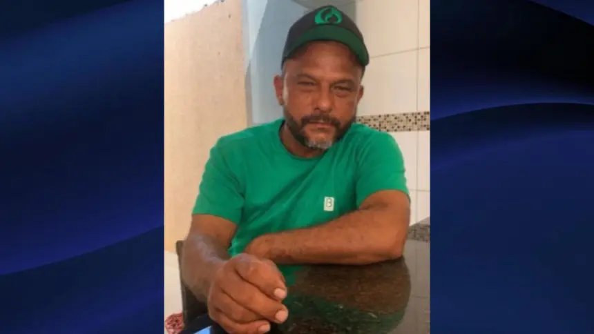 Homem que morreu após ser esfaqueado pela companheira é identificado e será velado na Divina Luz Homem que morreu após ser esfaqueado pela companheira é identificado e será velado na Divina Luz