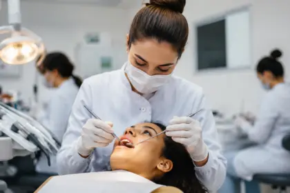 Odontologia: por que a formação técnica virou diferencial para quem quer seguir carreira