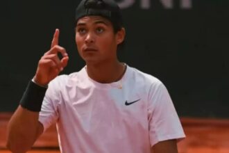 Guto Miguel se torna 1º brasileiro campeão juvenil em Roland Garros