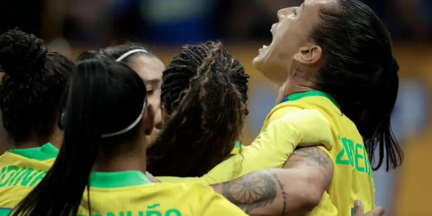 Em virada relâmpago, seleção brasileira feminina vence Estados Unidos Em virada relâmpago, seleção brasileira feminina vence Estados Unidos
