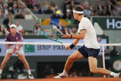 Mensik derruba João Fonseca nas quartas em Roland Garros: 3 a 0