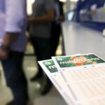 Mega-Sena acumula e prêmio principal vai para R$ 8 milhões
