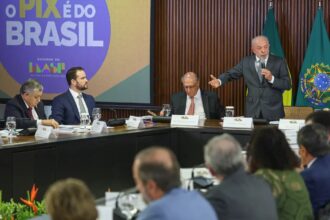 Brasil vai buscar novos parceiros para dimunuir impactos comerciais