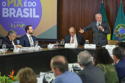 Brasil vai buscar novos parceiros para dimunuir impactos comerciais