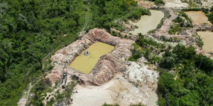 Câmara dos Deputados aprova urgência de texto que facilita garimpo de menor porte Câmara dos Deputados aprova urgência de texto que facilita garimpo de menor porte