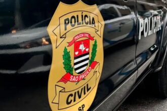 Operação em SP investiga ONG da produtora do filme sobre Bolsonaro